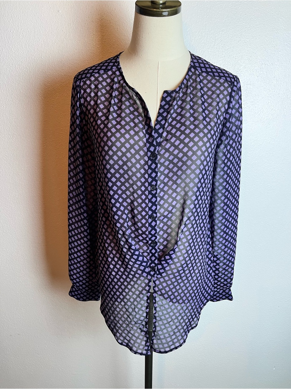 Ro & De Purple Geometric Button-Front Work Blouse